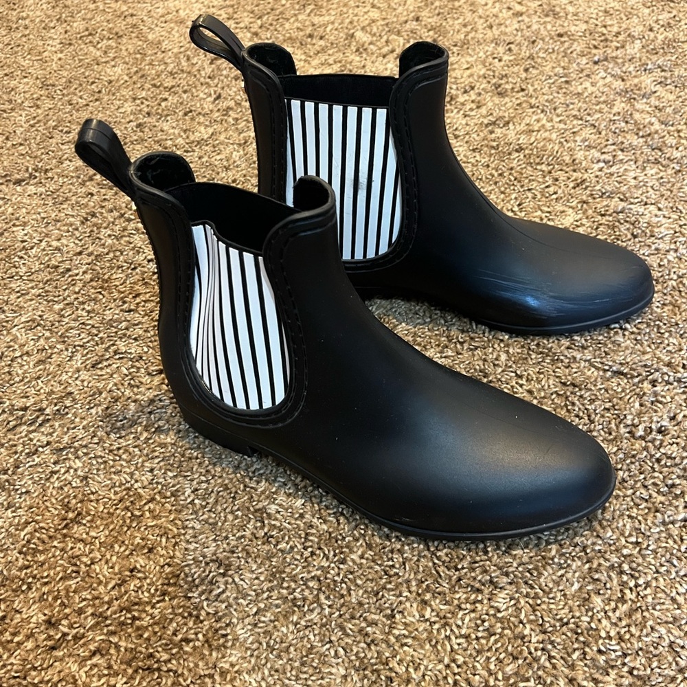 Black Ankle Rain Boots with White Striped Panels - Women’s 7.5